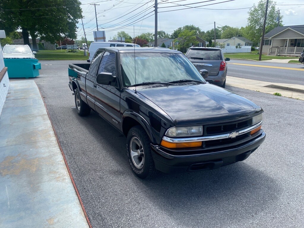 Used 2001 Chevrolet S10 For Sale at Bogleys Auto Sales of Thurmont
