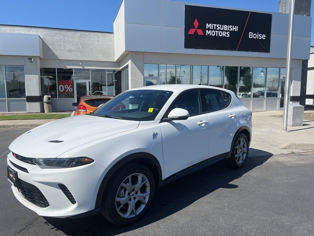 2024 Dodge Hornet R/T photo 2