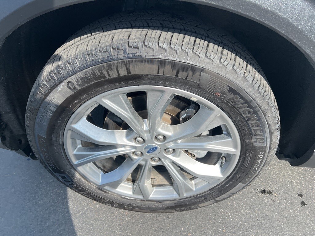 2023 Ford Explorer Limited photo 4