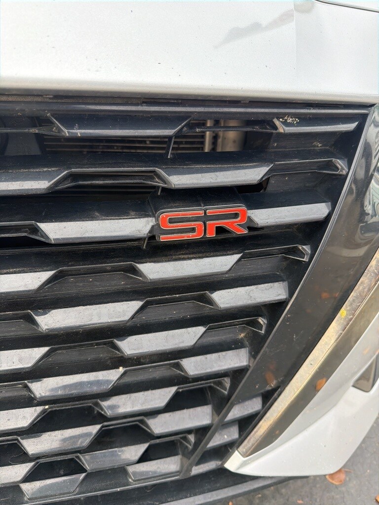 2024 Nissan Altima 2.5 SR photo 3