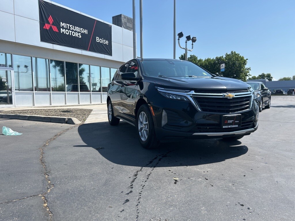 2023 Chevrolet Equinox LT photo 3