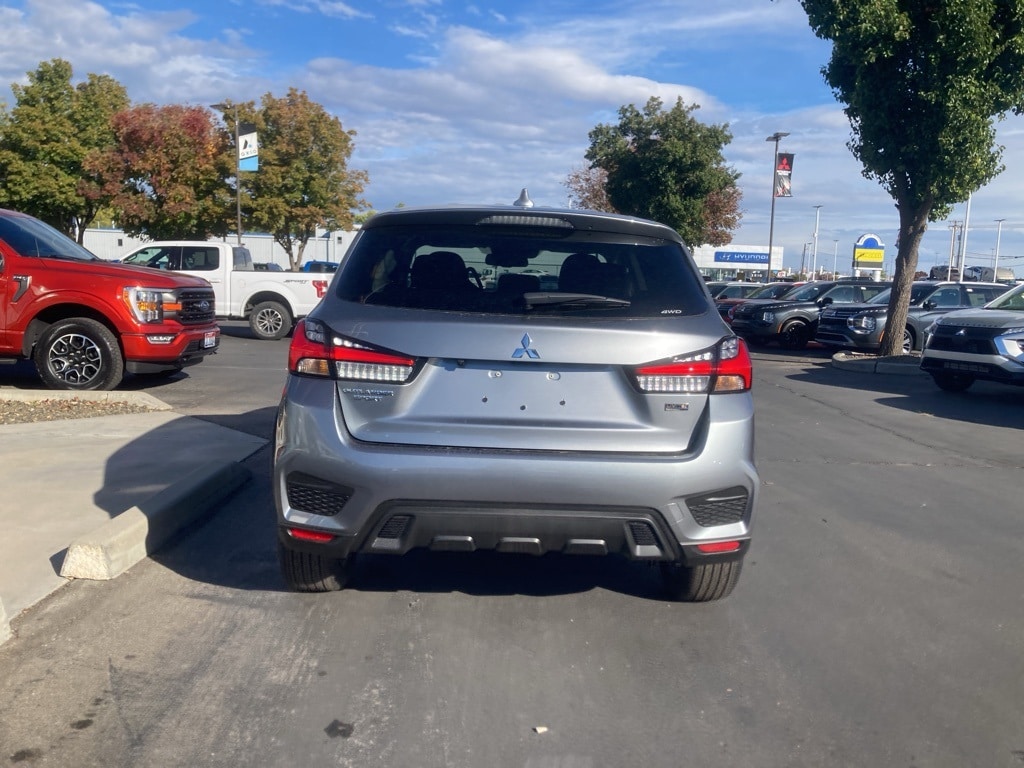 New 2025 Mitsubishi Outlander Sport 2.0 LE SUV