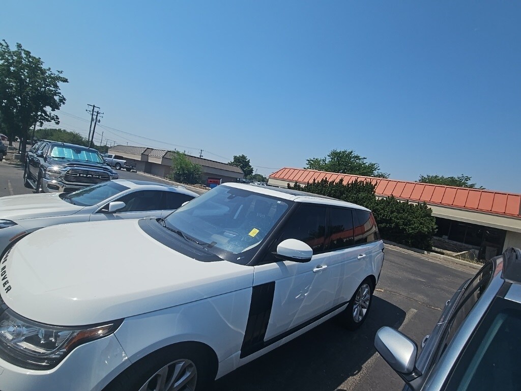 2016 Land Rover Range Rover SuperCharged HSE photo 3