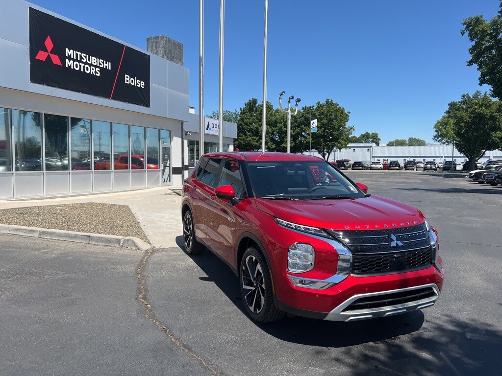 2025 Mitsubishi Outlander PHEV SE photo 3