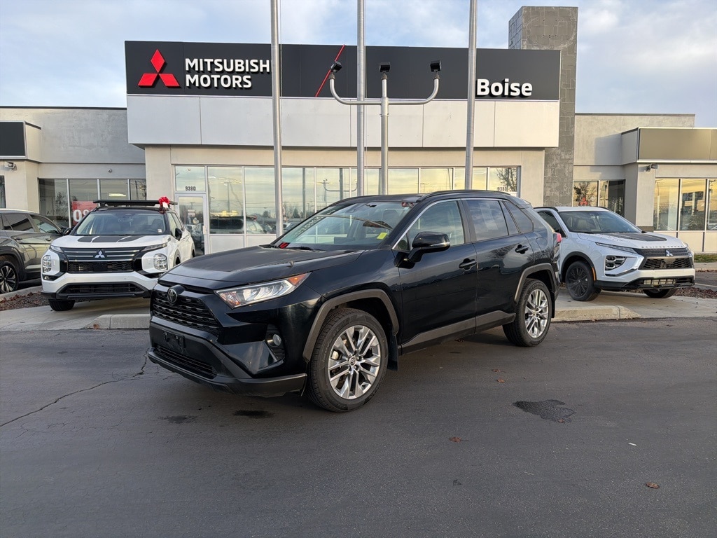 2020 Toyota RAV4 XLE Premium's photo