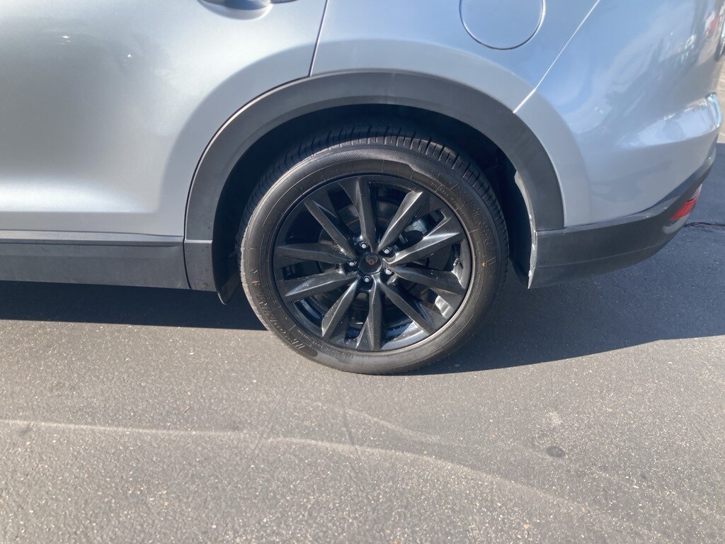 2023 Mazda CX-9 Touring photo 3