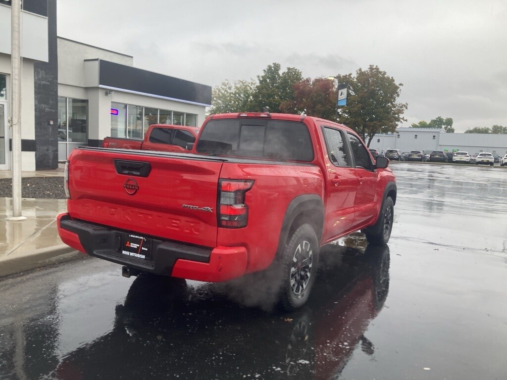 2022 Nissan Frontier PRO-4X photo 3