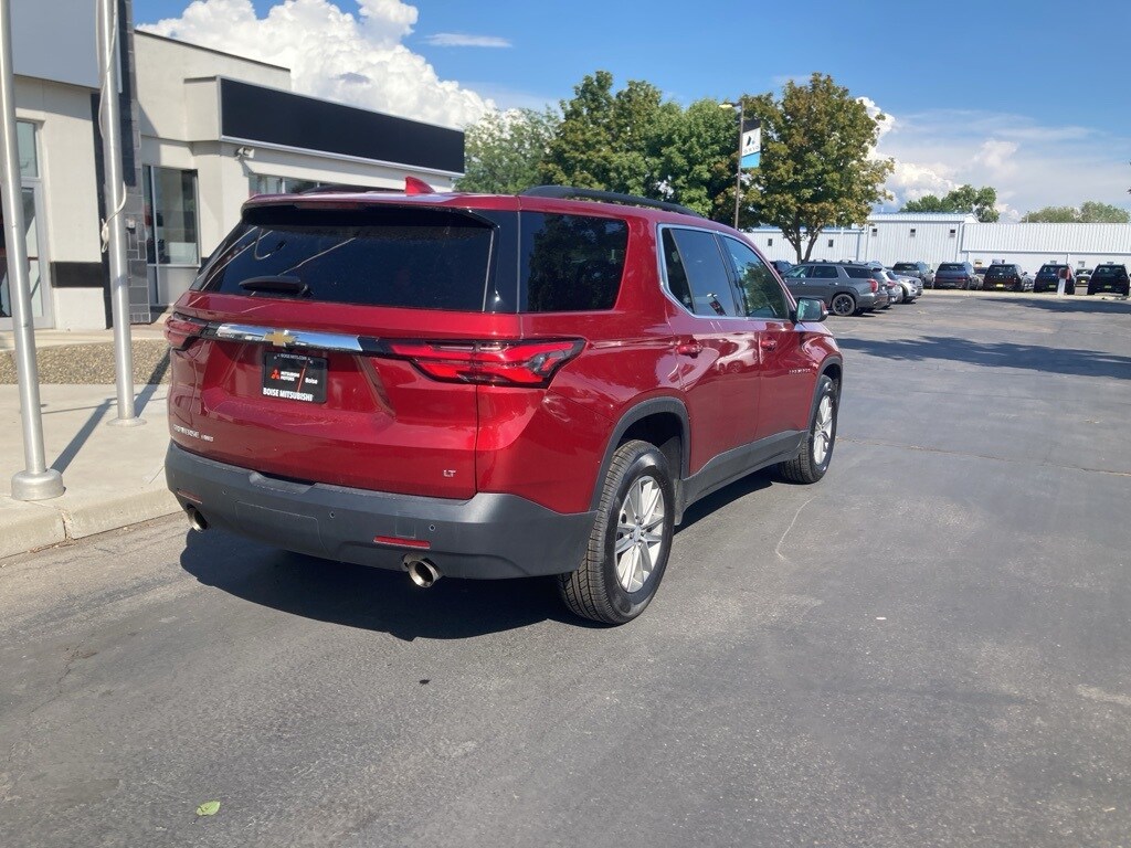2023 Chevrolet Traverse Cloth 1LT photo 2