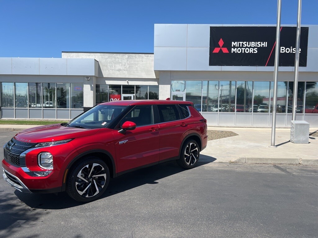 2025 Mitsubishi Outlander PHEV SE photo 2