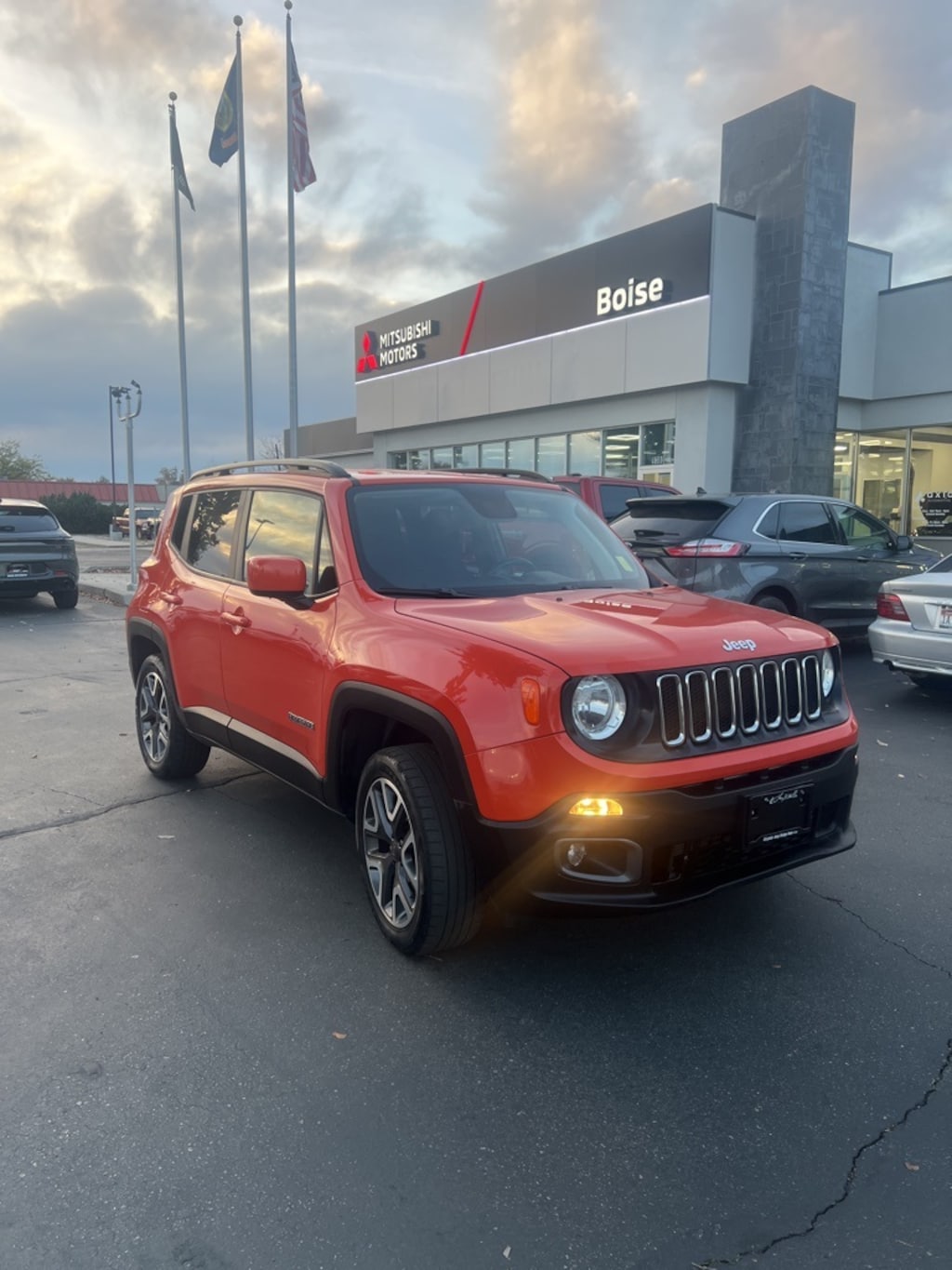 Used 2018 Jeep Renegade Latitude 4x4 SUV