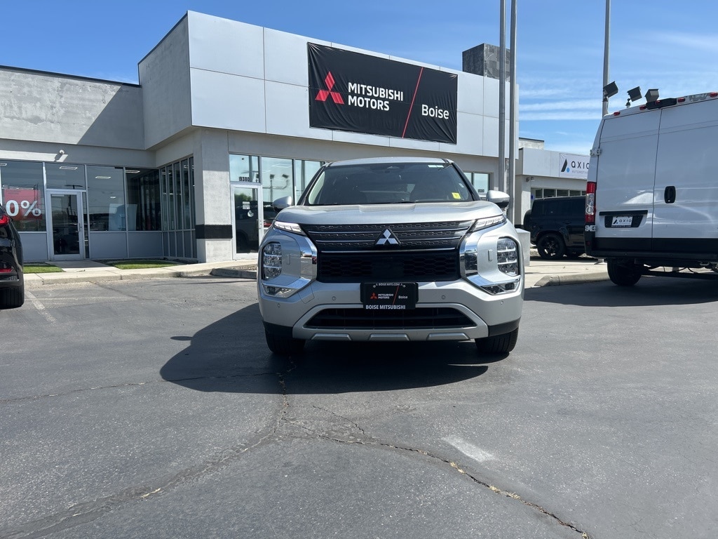 Used 2023 Mitsubishi Outlander Plug-In Hybrid SE with VIN JA4T5UA9XPZ062377 for sale in Boise, ID