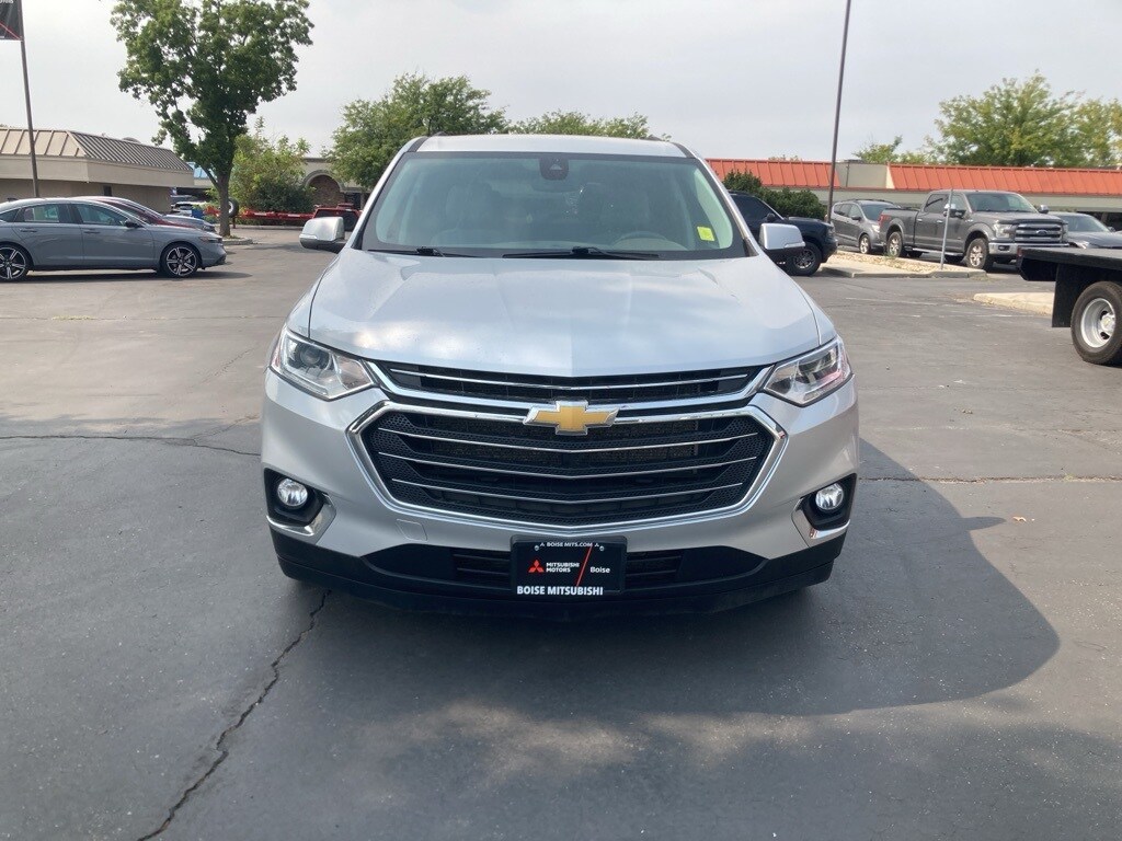 2021 Chevrolet Traverse Cloth 1LT photo 2