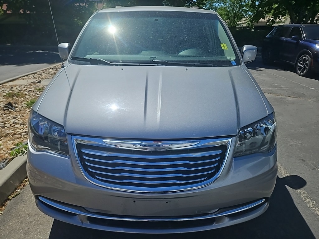 Used 2014 Chrysler Town & Country Touring with VIN 2C4RC1BG7ER317589 for sale in Boise, ID