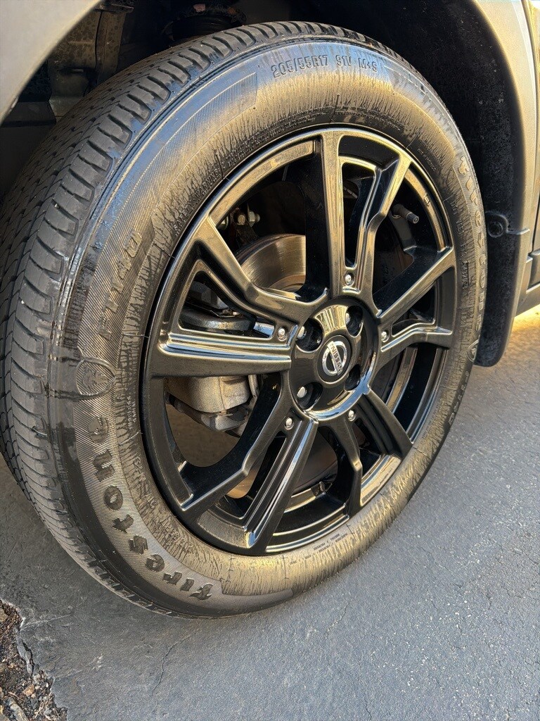 2020 Nissan Kicks SR photo 4