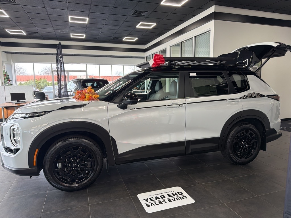 New 2025 Mitsubishi Outlander SUV