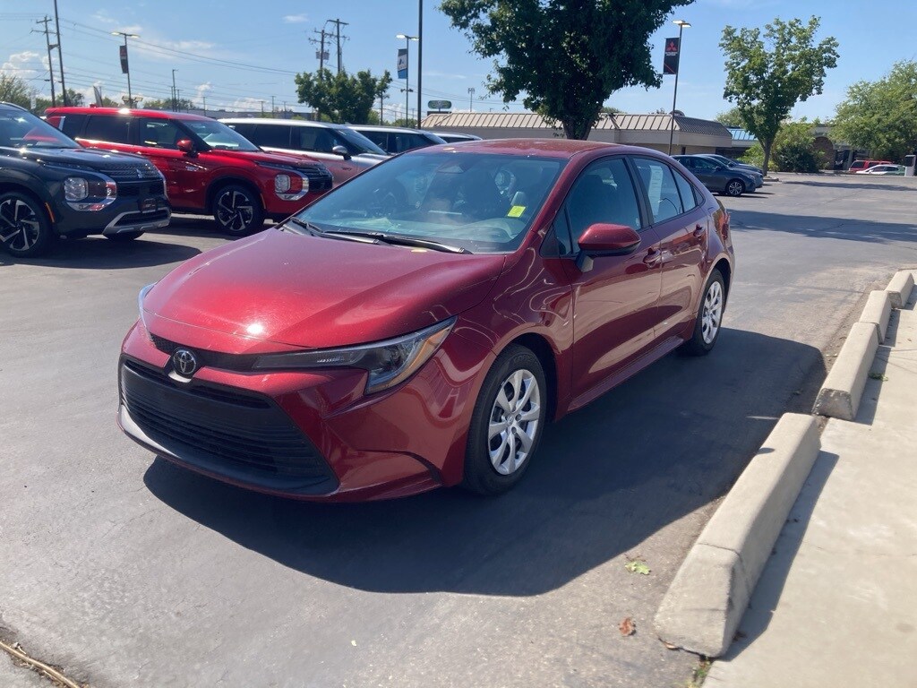 2024 Toyota Corolla LE photo 2