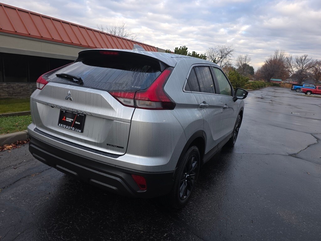 2026 Mitsubishi Eclipse Cross LE Ralliart photo 2