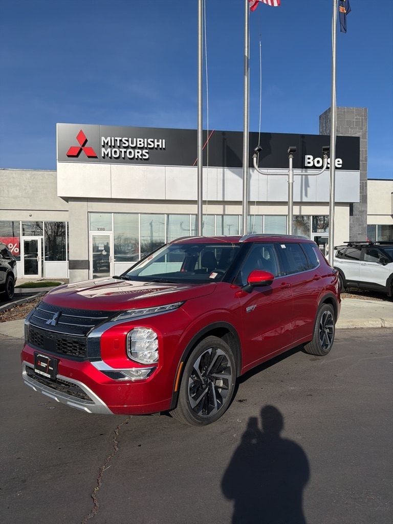 2025 Mitsubishi Outlander Plug-in Hybrid SEL's photo