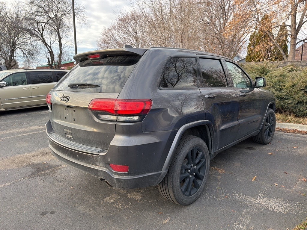 2018 Jeep Grand Cherokee Altitude's photo
