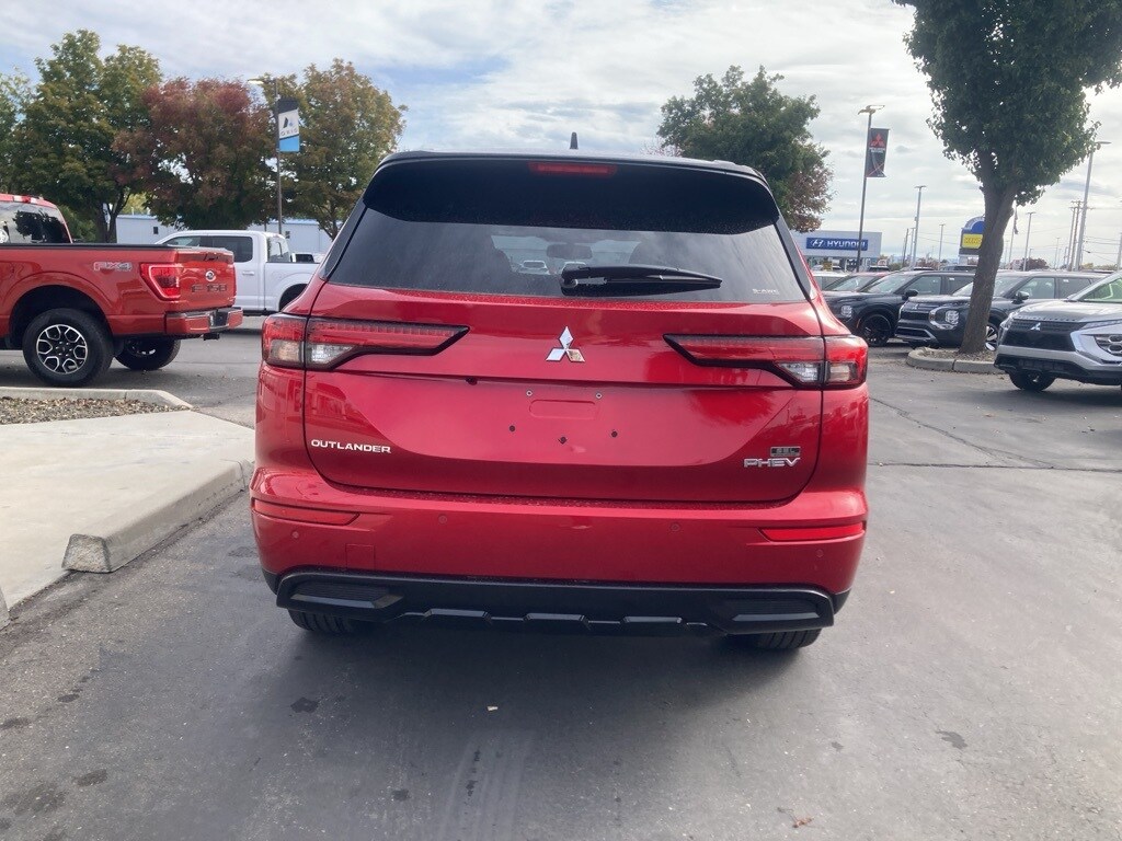 2025 Mitsubishi Outlander PHEV SEL photo 4