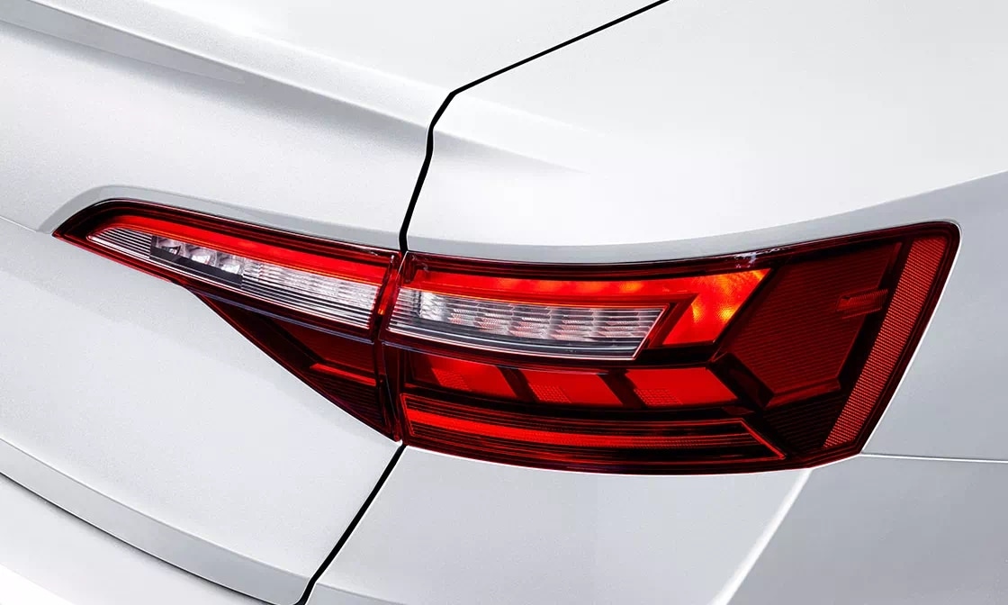 2021 Volkswagen Jetta with led taillights