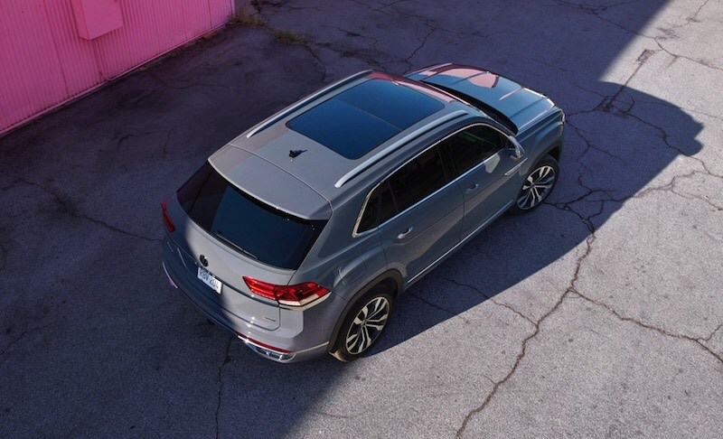 2020 Volkswagen Atlas Cross Sport grey exterior styling