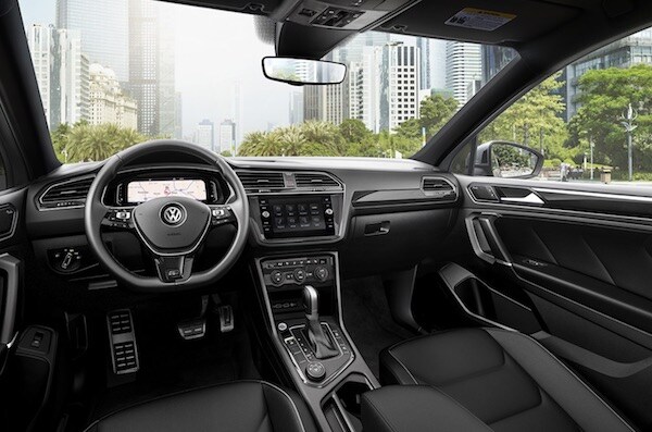 2020 Volkswagen Tiguan comfortable interior cabin spacing