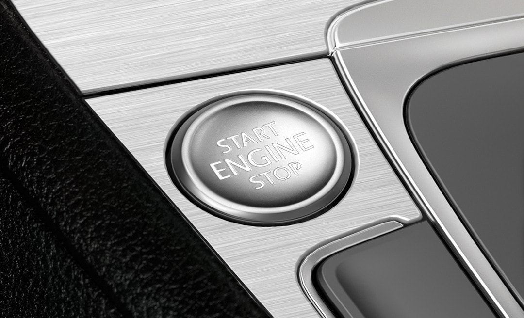 2020 Volkswagen Golf keyless access button