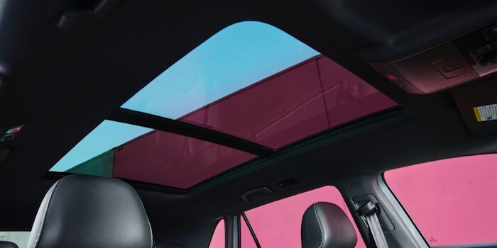 2020 Volkswagen Atlas Cross Sport Panoramic sunroof