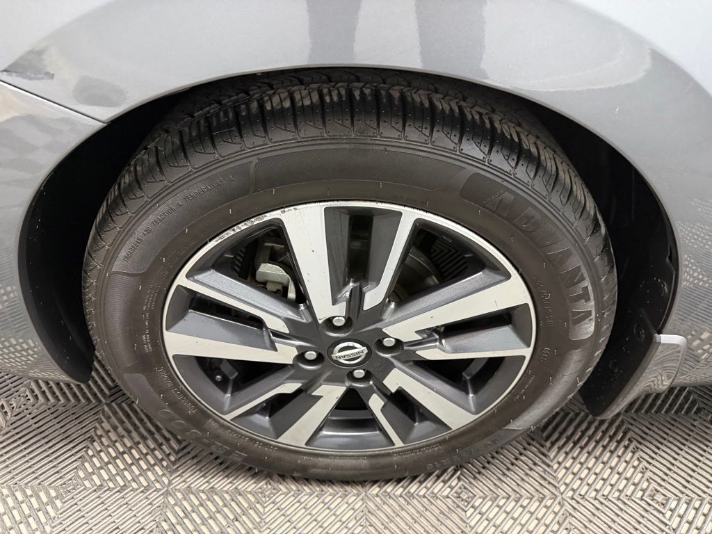2021 Nissan Versa Sedan SV - Photo 20