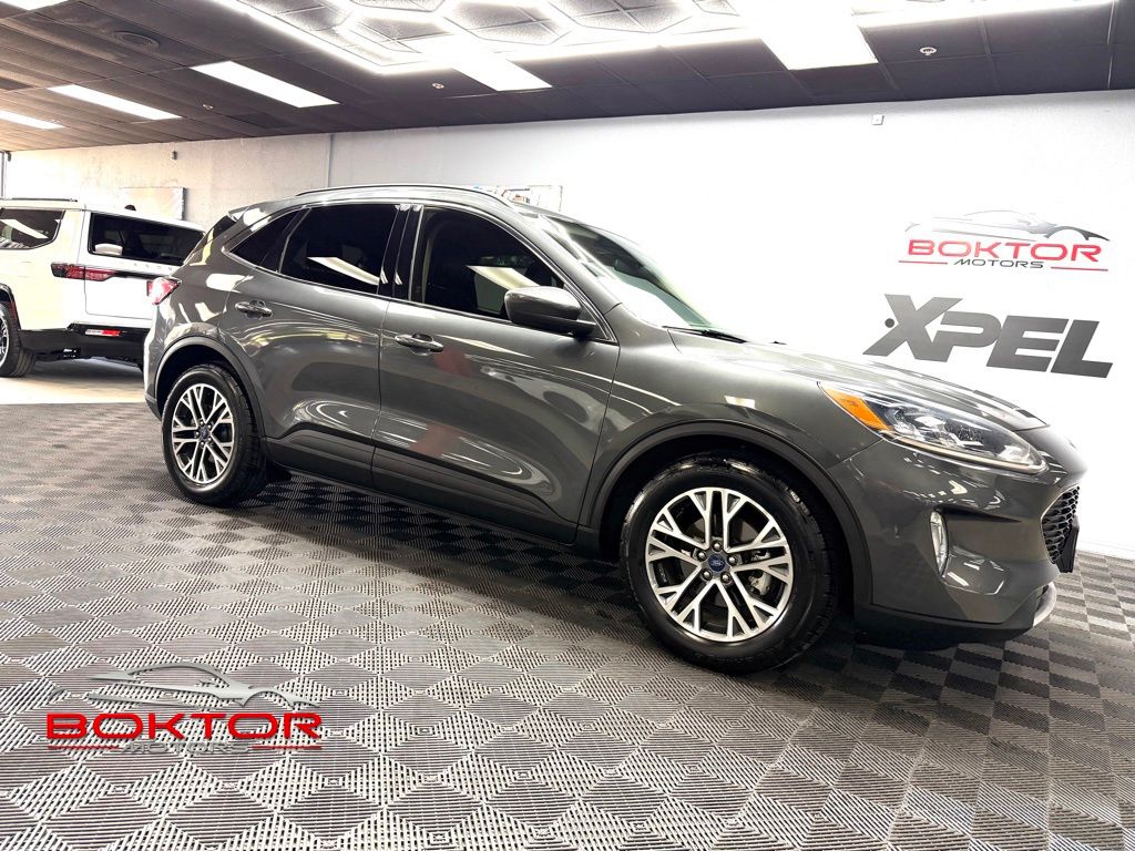2020 Ford Escape SEL FWD's photo