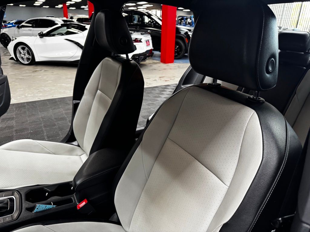 2019 Volkswagen Jetta R-Line - Photo 35