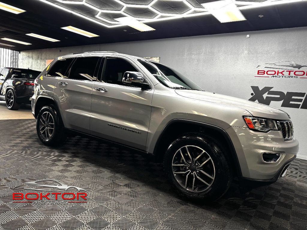 2020 Jeep Grand Cherokee Limited's photo