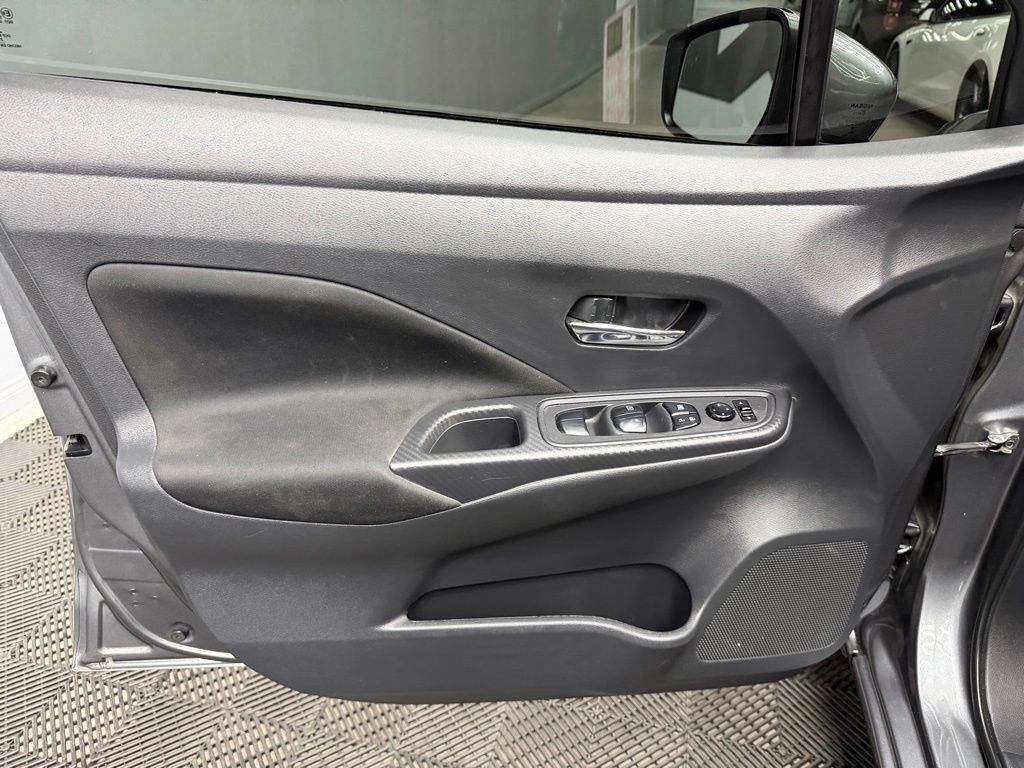 2021 Nissan Versa Sedan SV - Photo 35
