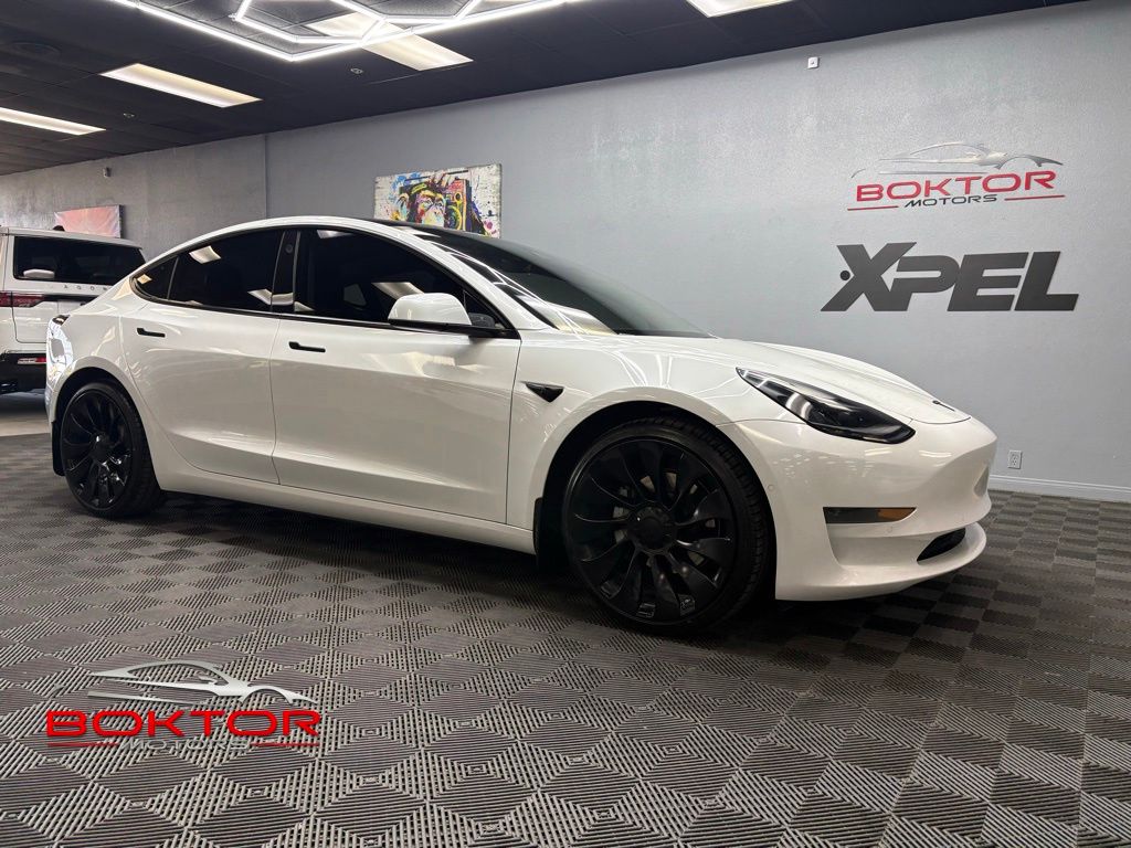 2021 Tesla Model 3's photo