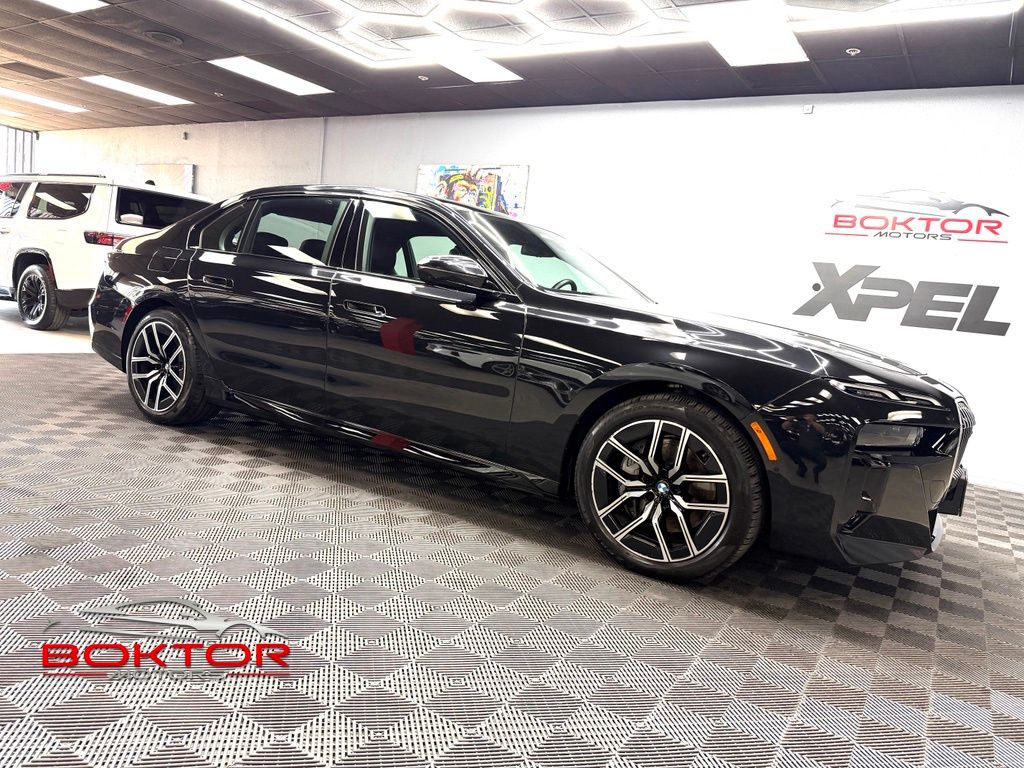2026 BMW 7 Series's photo
