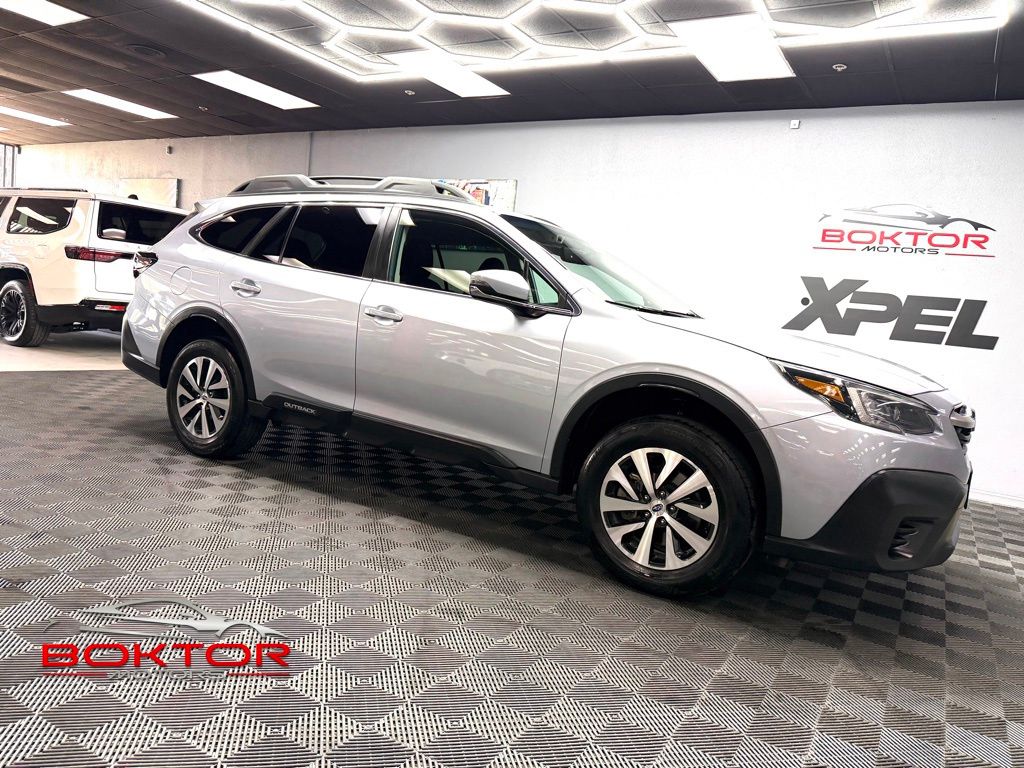2022 Subaru Outback Premium's photo