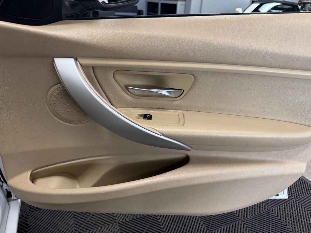2015 BMW 3 Series 320i - Photo 59