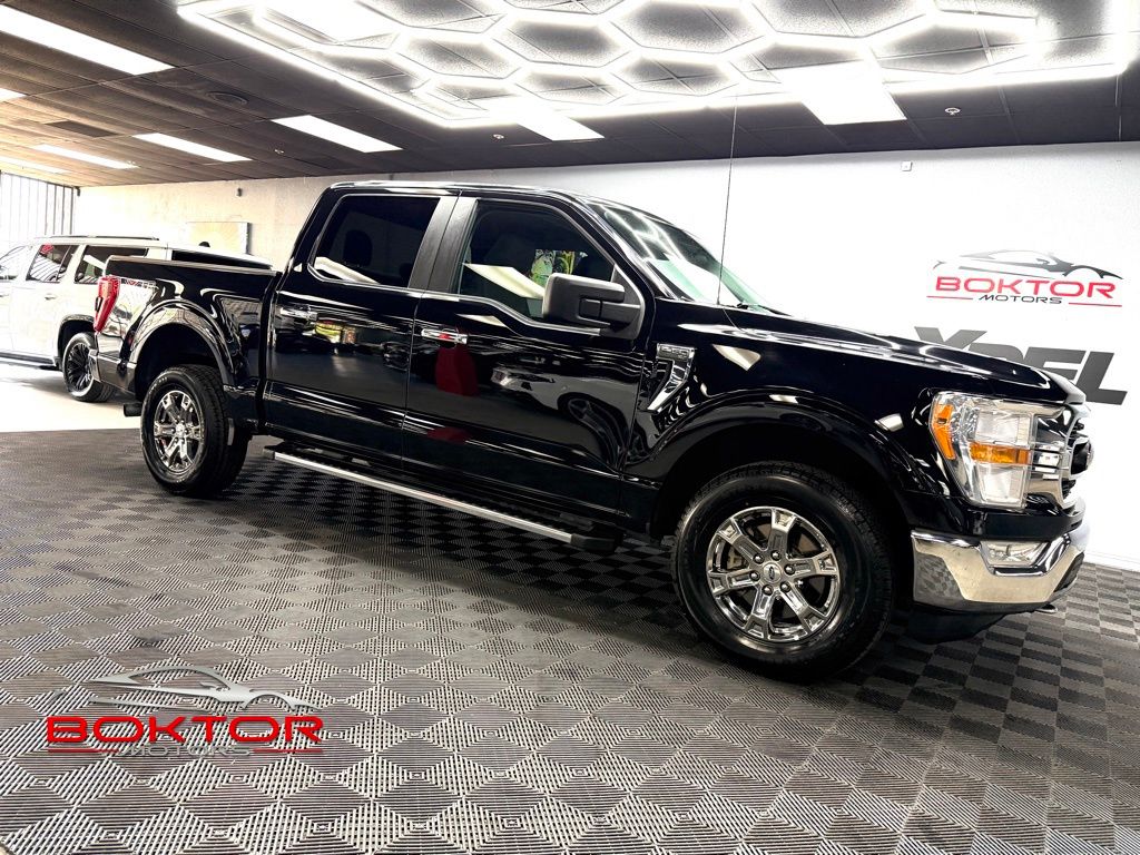 2021 Ford F-150 XLT 4x4 SuperCrew 145 in's photo