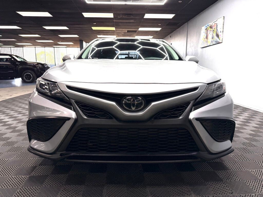Used 2022 Toyota Camry SE Sedan