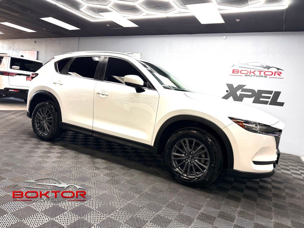 2021 Mazda CX-5 Touring Auto's photo
