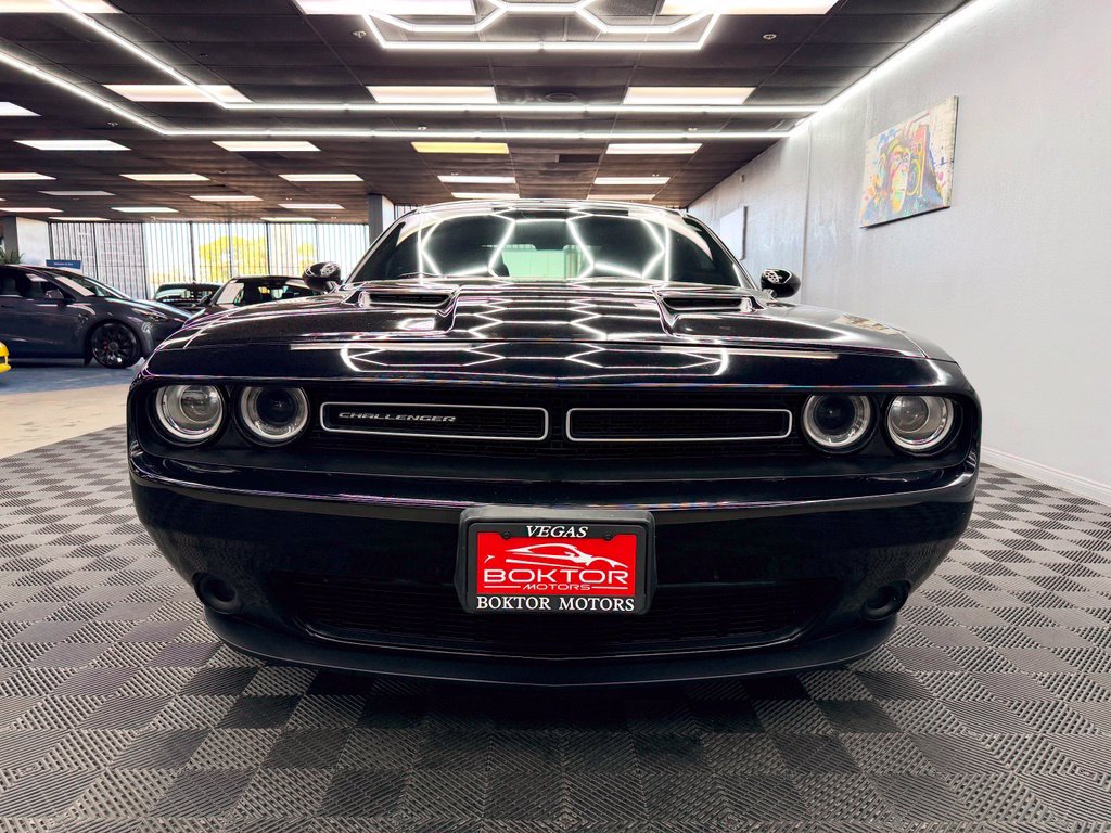 Used 2016 Dodge Challenger SXT Coupe