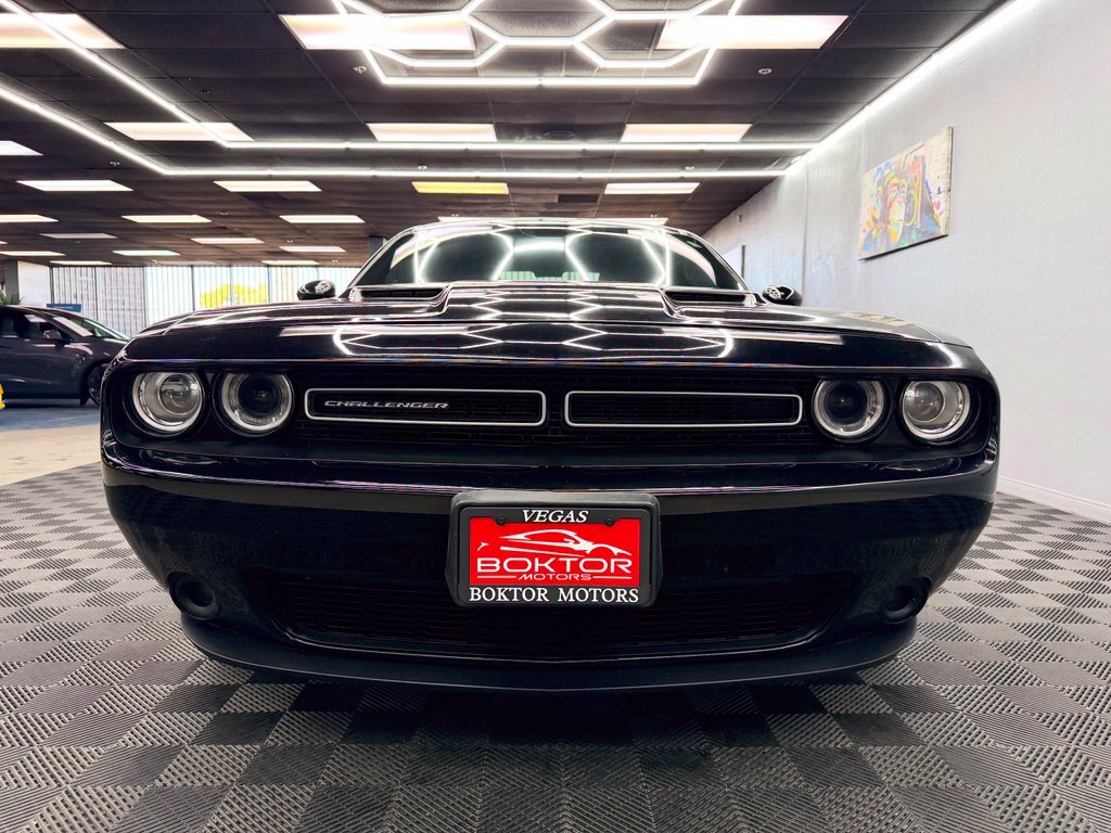 Used 2016 Dodge Challenger SXT Coupe
