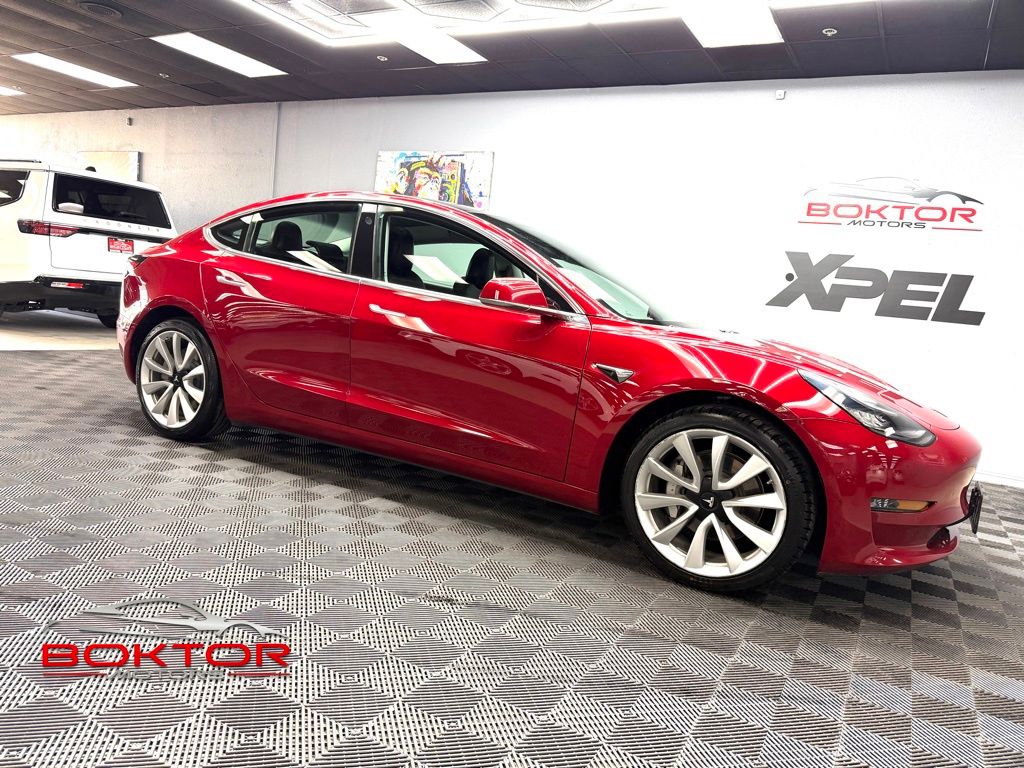 2018 Tesla Model 3's photo