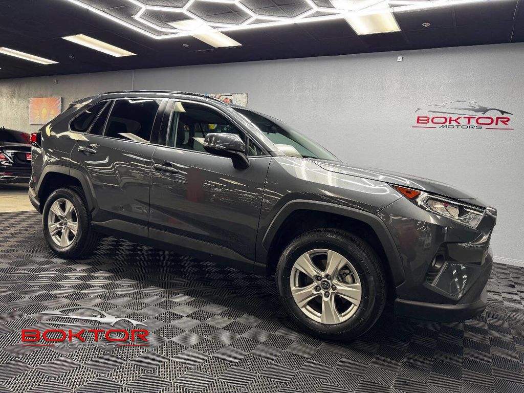2019 Toyota RAV4 XLE