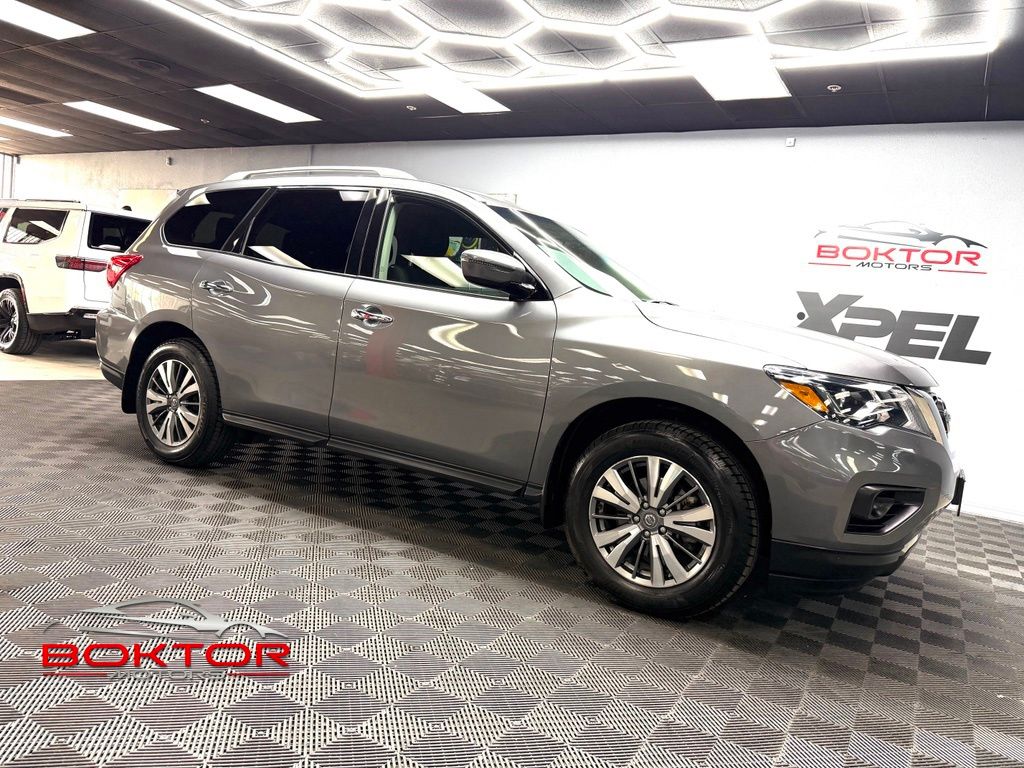 2020 Nissan Pathfinder S 4WD's photo