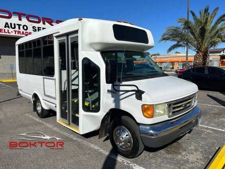 2006 Ford E-350 Cutaway Base Truck