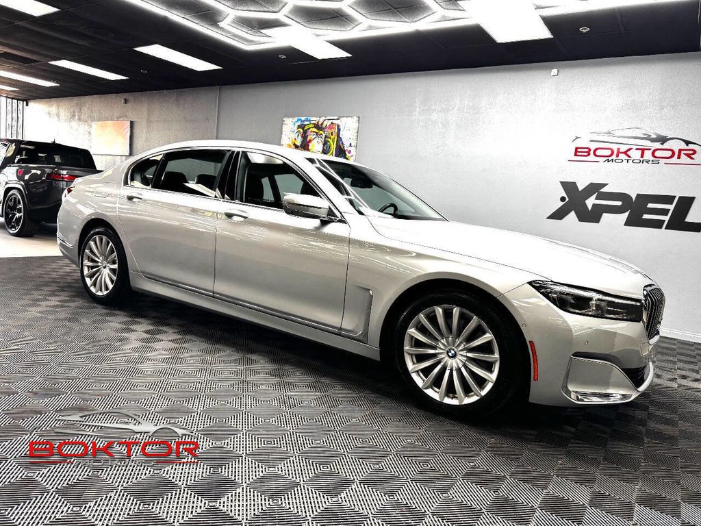 2020 BMW 7 Series 740i's photo