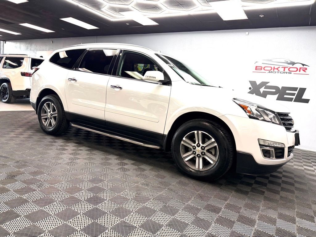 Used 2017 Chevrolet Traverse LT w/2LT SUV