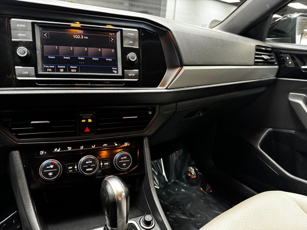 2019 Volkswagen Jetta R-Line - Photo 25